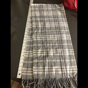 Burberry cashmere scarf